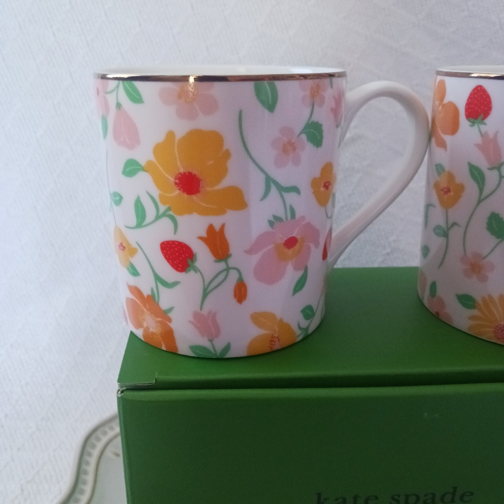 Kate Spade New York × Lenox Strawberry Garden Set of 2 Mugs Porcelain 12 oz - Picture 3 of 13
